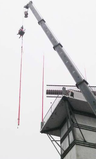 湖南空管分局加強禹雨季節(jié)雷達防雷保障